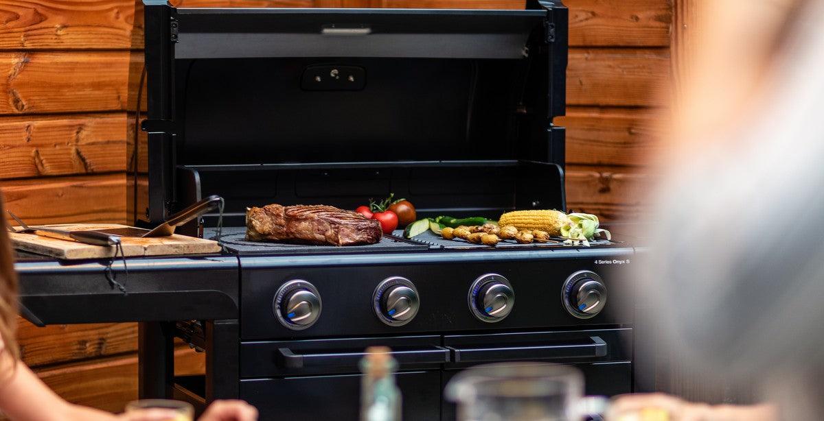 Campingaz 4 Series Onyx S 4 Burner Gas BBQ Grill with Side Burner