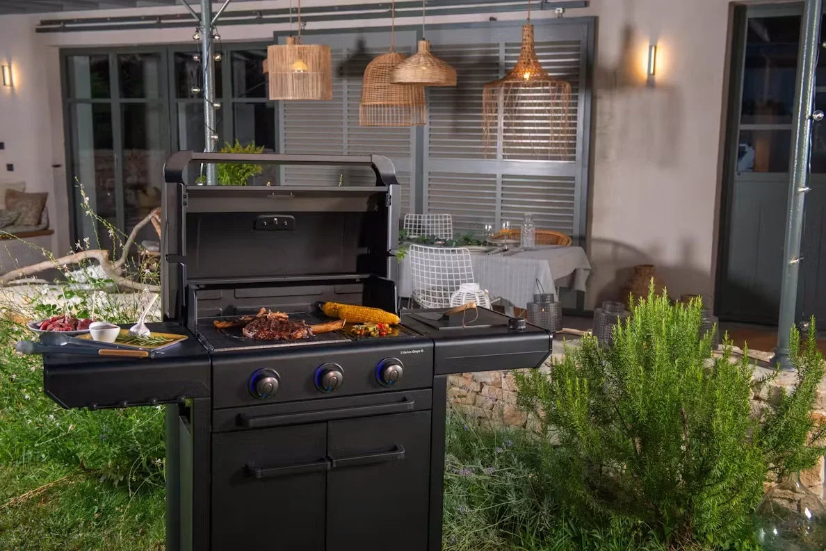 Campingaz 3 Series Onyx S 3 Burner Gas BBQ Grill with Side Burner